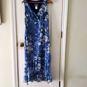 City Triangles sleeveless dress